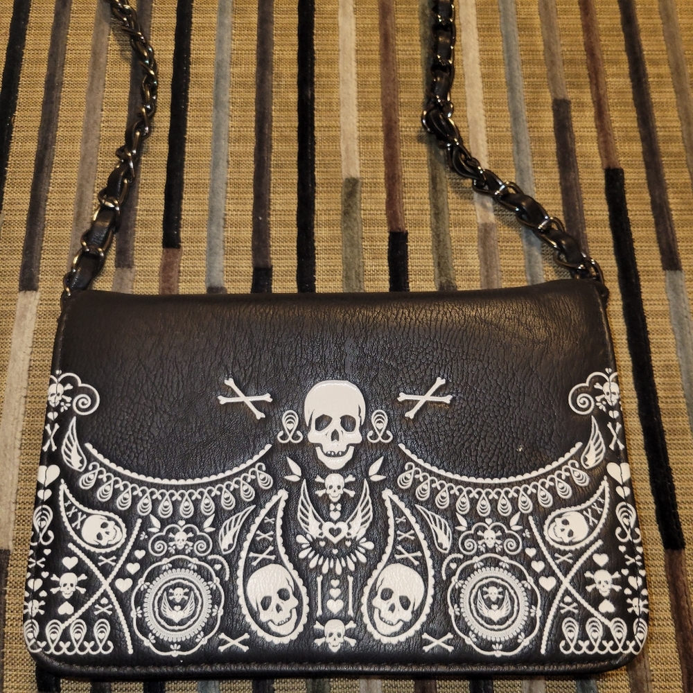 Skull bandana print cross body purse